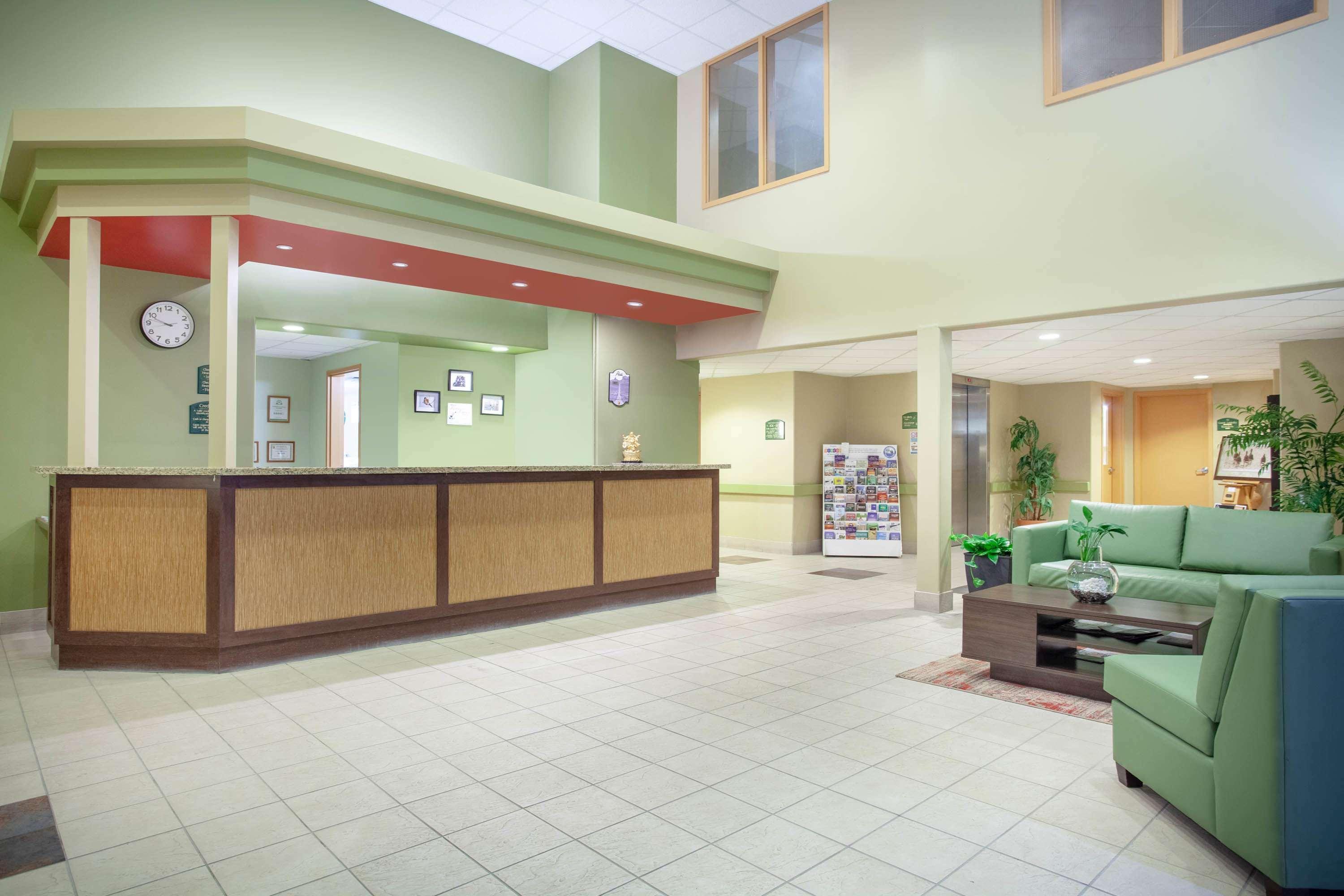 Super 8 By Wyndham Midland Ξενοδοχείο Εξωτερικό φωτογραφία